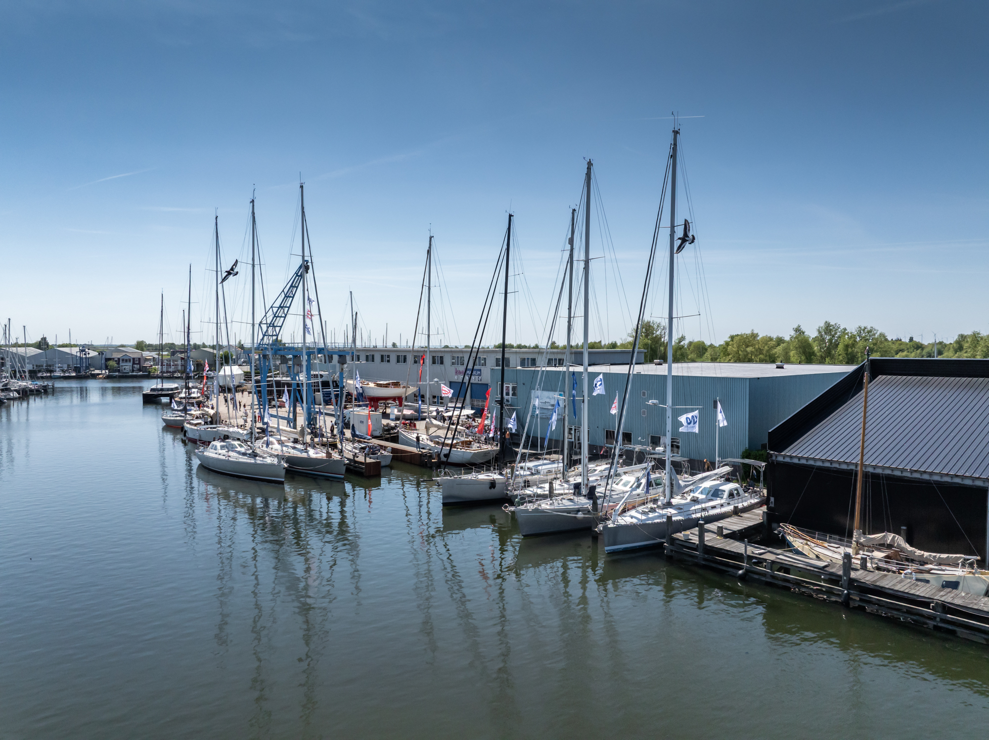 KM Yachtbuilders